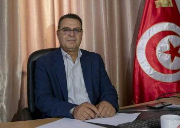 زعيم تونسي يحذر من محاولات تقويض العلاقات مع الجزائر