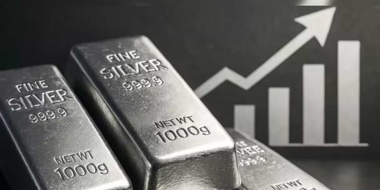 قفزة تاريخية لأسعار الفضة تتجاوز 120 دولارًا للأوقية