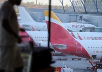 العدوان على فنزويلا يوقف حركة الطيران