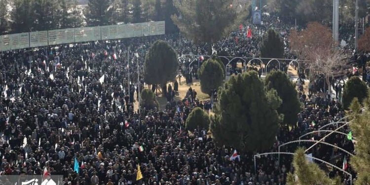 مسيرات مليونية في إيران دعماً للنظام