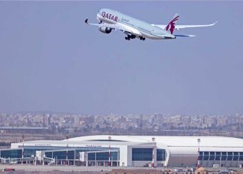 إيران تعيد فتح مجالها الجوي بعد إغلاق مؤقت