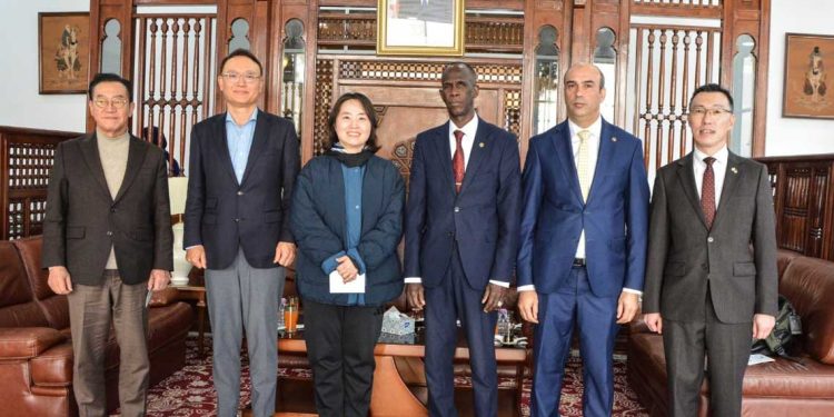 وفد كوري في الجزائر لتعزيز التعاون