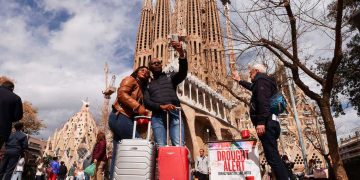 96.8 مليون سائح…إسبانيا تسجّل رقماً قياسياً جديداً