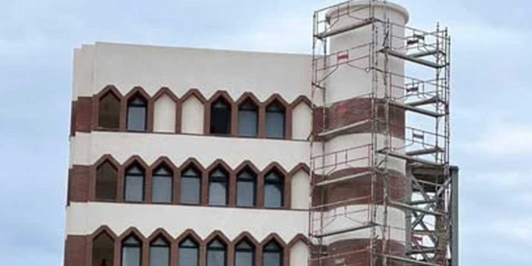 الطارف…زيارة فجائية لمتابعة أشغال إعادة تهيئة فندق