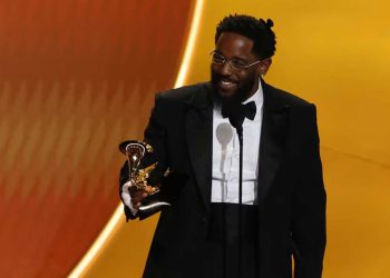 جوائز غرامي 2026…باد باني وأغنية بيلي إيليش يتصدران الجوائز