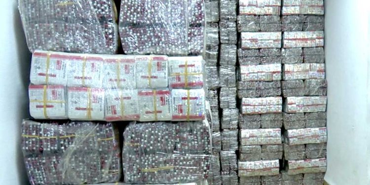 حجز أكثر من 4.2 مليون قرص مهلوس…تفكيك شبكتين دوليتين بالعاصمة