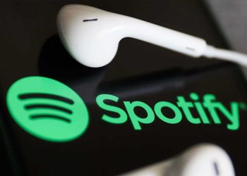 سبوتيفاي تتوسع إلى بيع الكتب المطبوعة بعد نجاح الكتب الصوتية