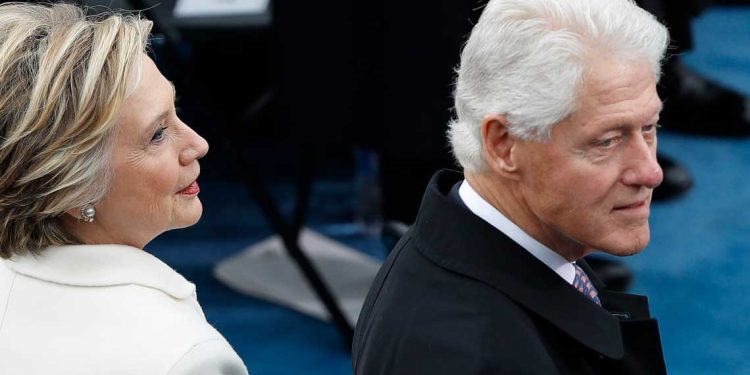 شبكة إبستين…كلينتون وزوجته أمام الكونغرس للإدلاء بالشهادة