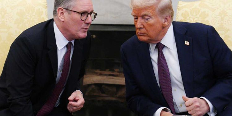 قبيل اجتماع مجلس السلام… اتصال بين ستارمر وترامب بشأن إيران