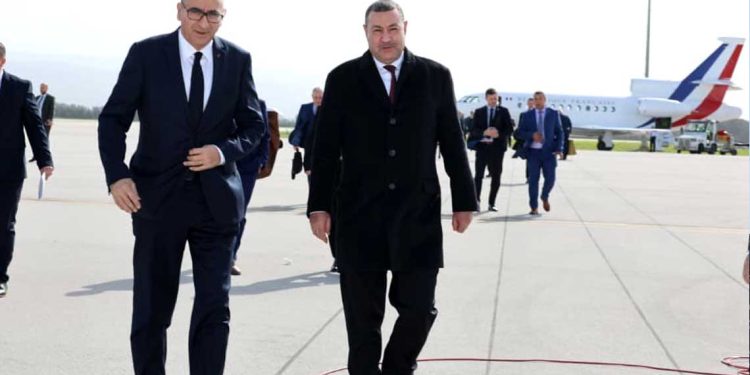 لماذا أصبحت الجزائر رقم صعب في حسابات الإليزيه المرتبكة