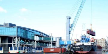 سلاسل التوزيع…تسريع إنجاز رصيف منجمي شرق البلاد