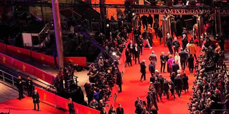 مهرجان برلين…جين يخاف الفن من السياسة ؟