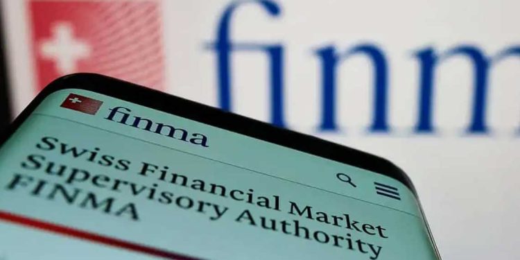 سويسرا تسحب ترخيص بنك بعد اتهامات أمريكية