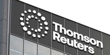 تومسون رويترز تسجل نمواً في الإيرادات وسط تحديات الذكاء الاصطناعي